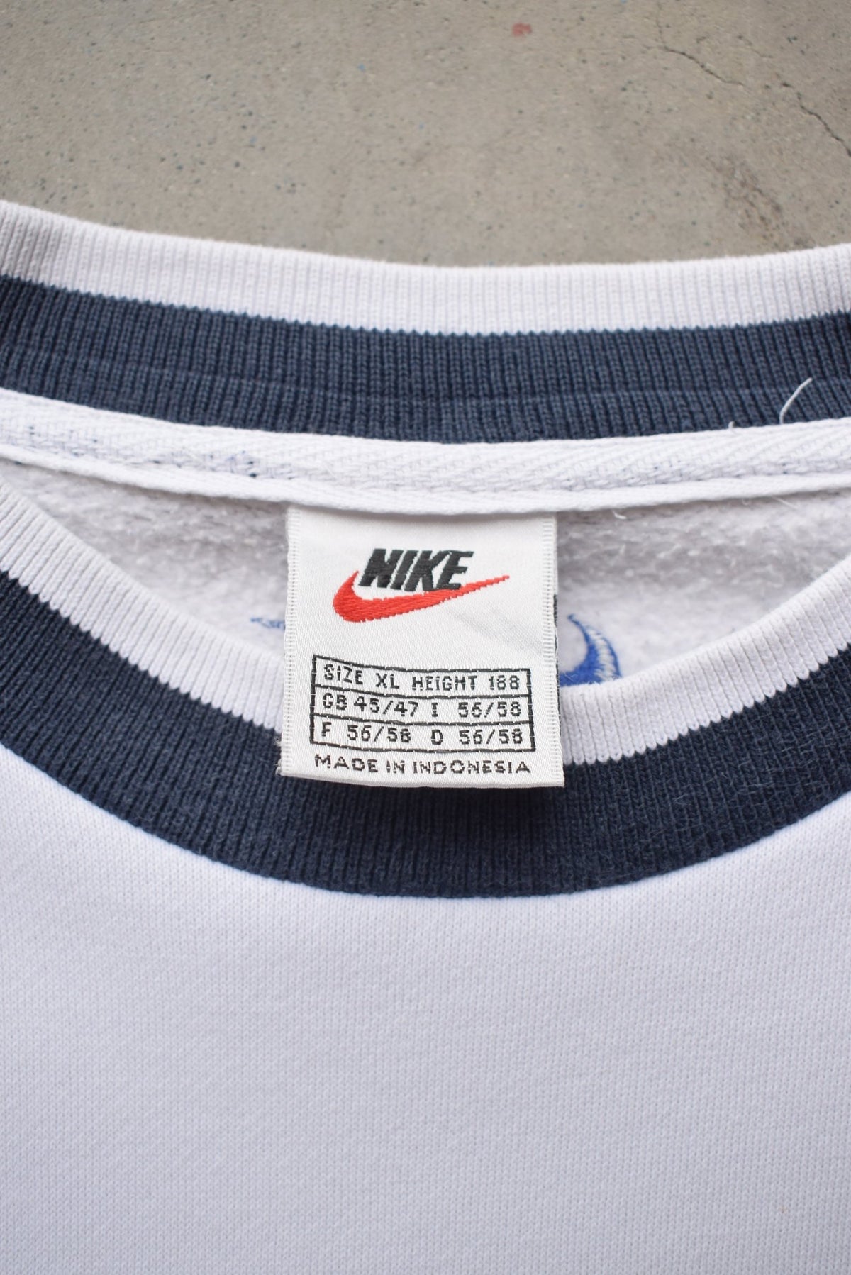 Nike White & Navy Embroidered Spellout Crewneck — 1990s (XL) - Retrospective Store