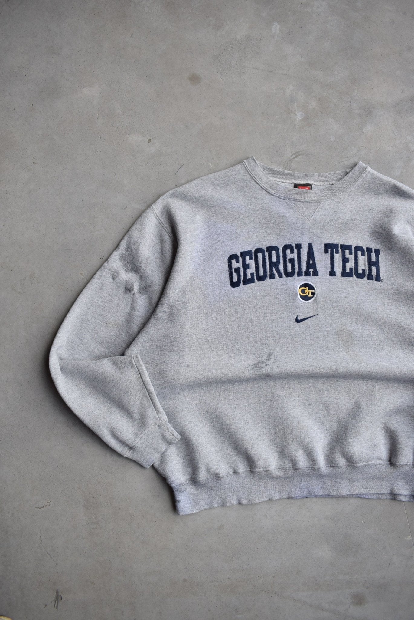 Nike x Georgia Tech University Grey Embroidered Crewneck — 2000s (L/XL) - Retrospective Store