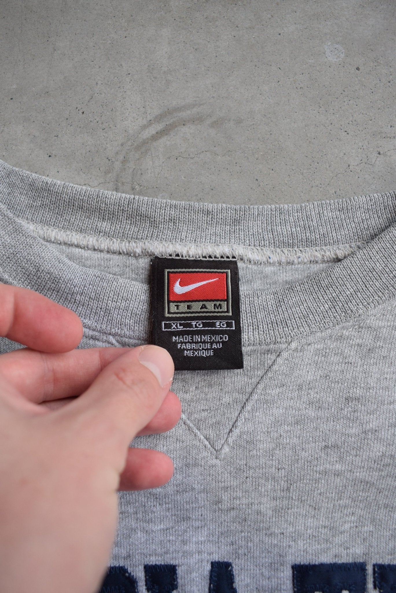 Nike x Georgia Tech University Grey Embroidered Crewneck — 2000s (L/XL) - Retrospective Store