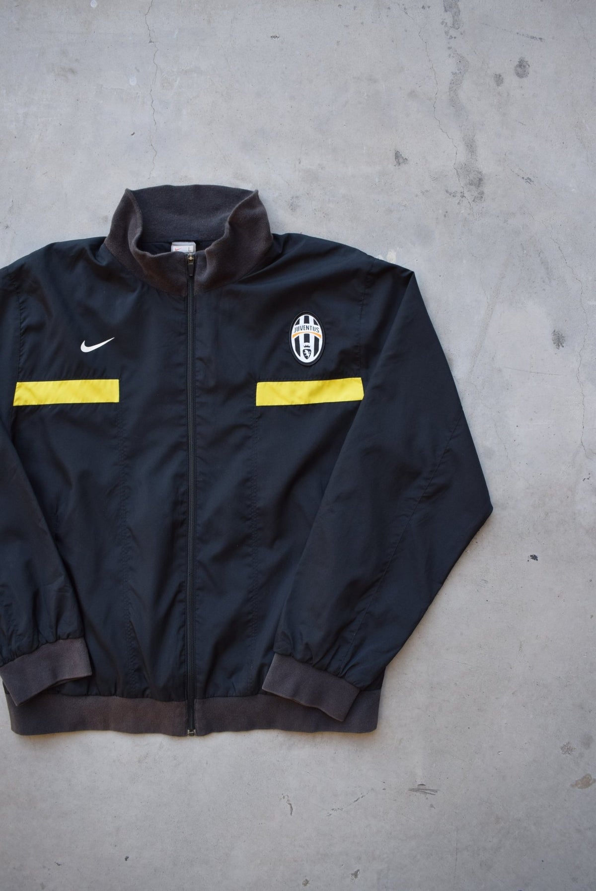 Nike x Juventus FC Black Jacket — 2000s (M/L) - Retrospective Store