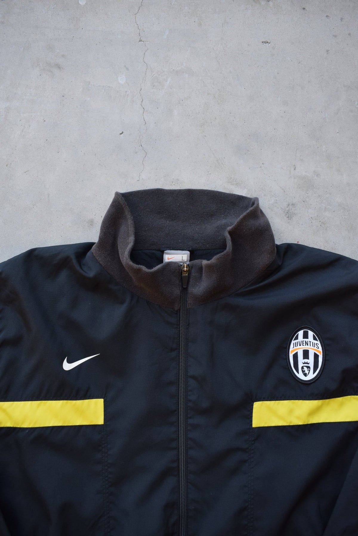 Nike x Juventus FC Black Jacket — 2000s (M/L) - Retrospective Store