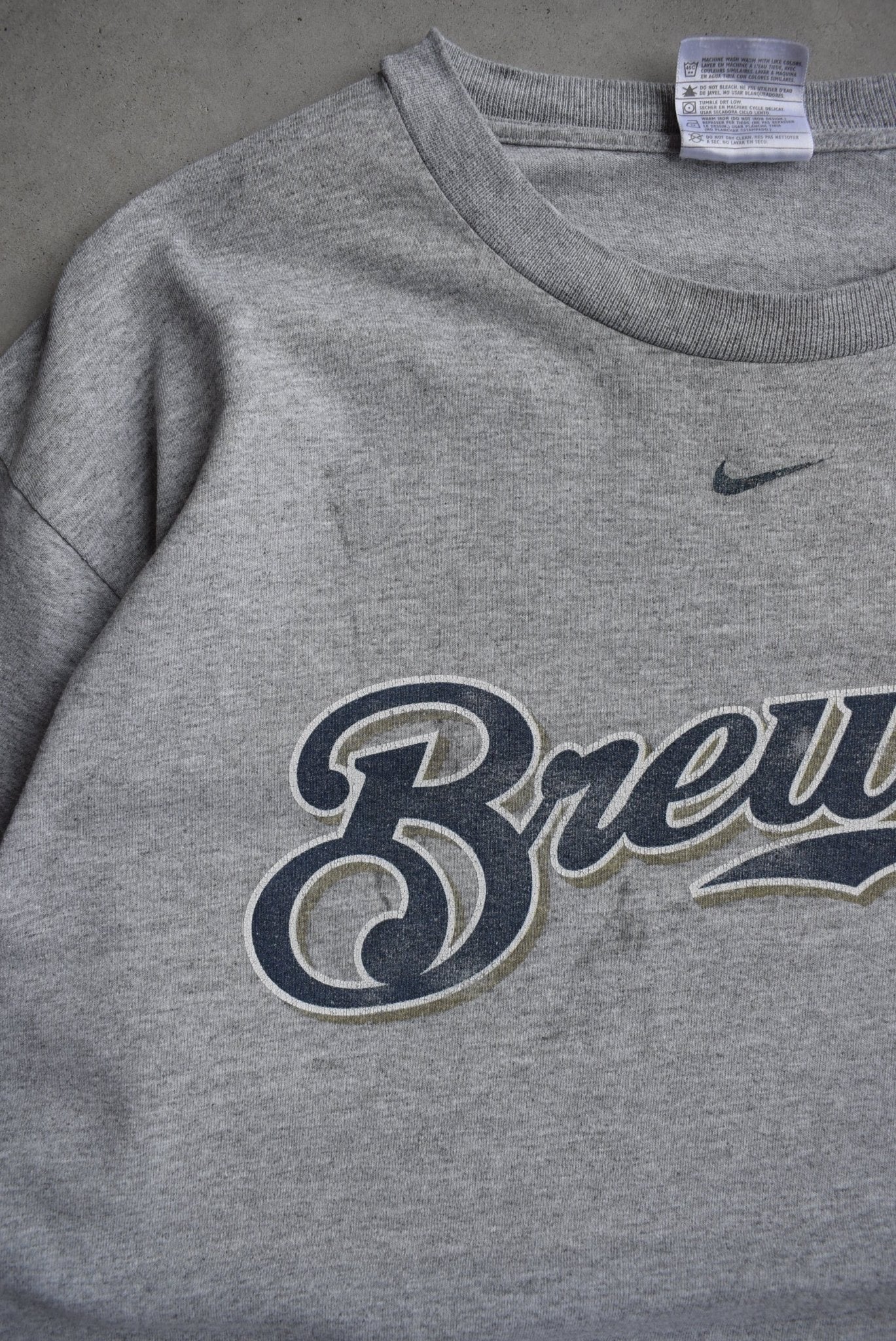 Nike x MLB Milwaukee Brewers Grey Graphic Tee — 2000s (M) - Retrospective Store