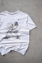 Nike x MLB New York Yankees White Graphic Tee — 2002 (L) - Retrospective Store
