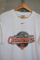 Nike x MLB San Francisco Giants Champions Tee — 2002 (L) - Retrospective Store