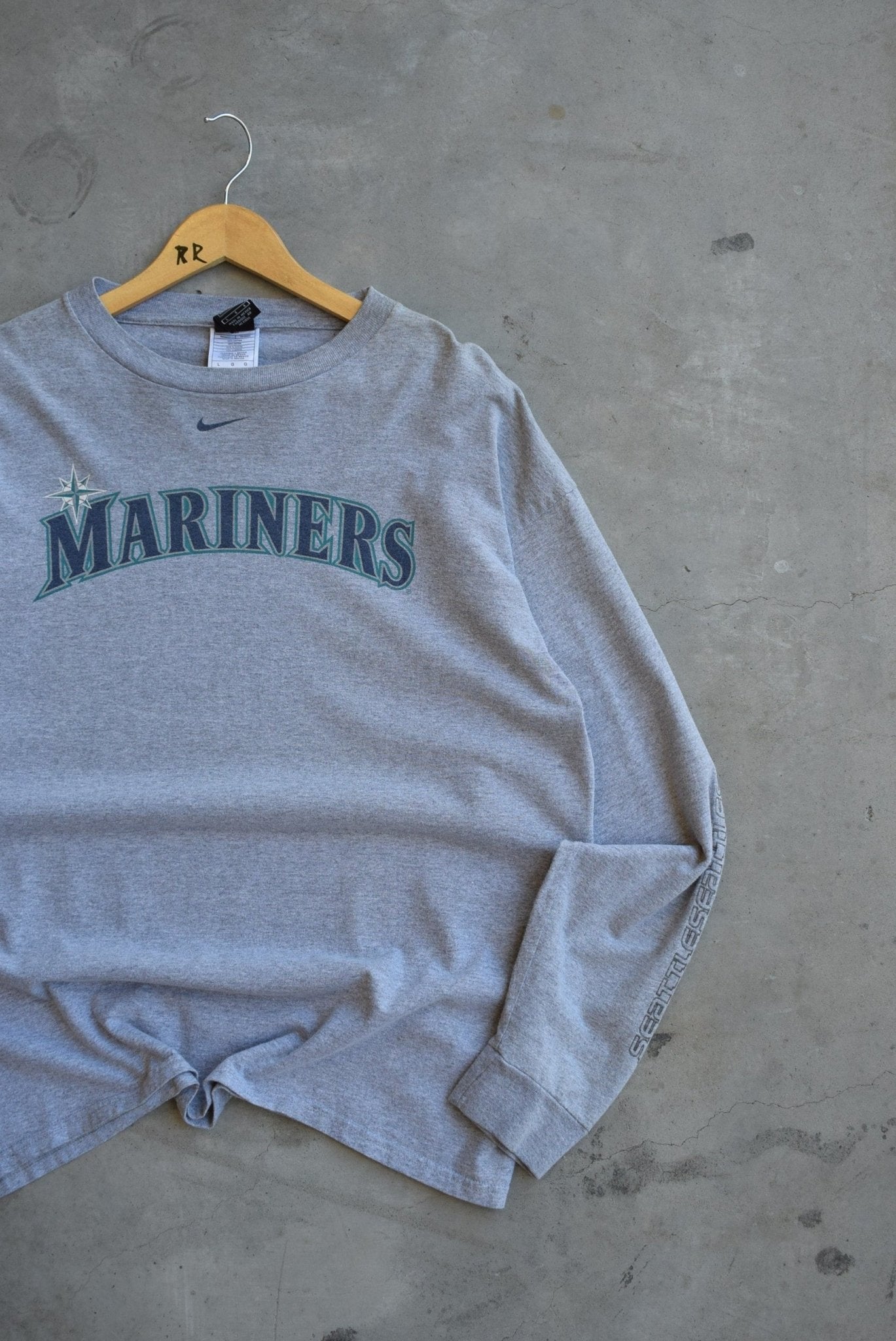 Nike x MLB Seattle Mariners Long Sleeve Tee — 2000s (L) - Retrospective Store