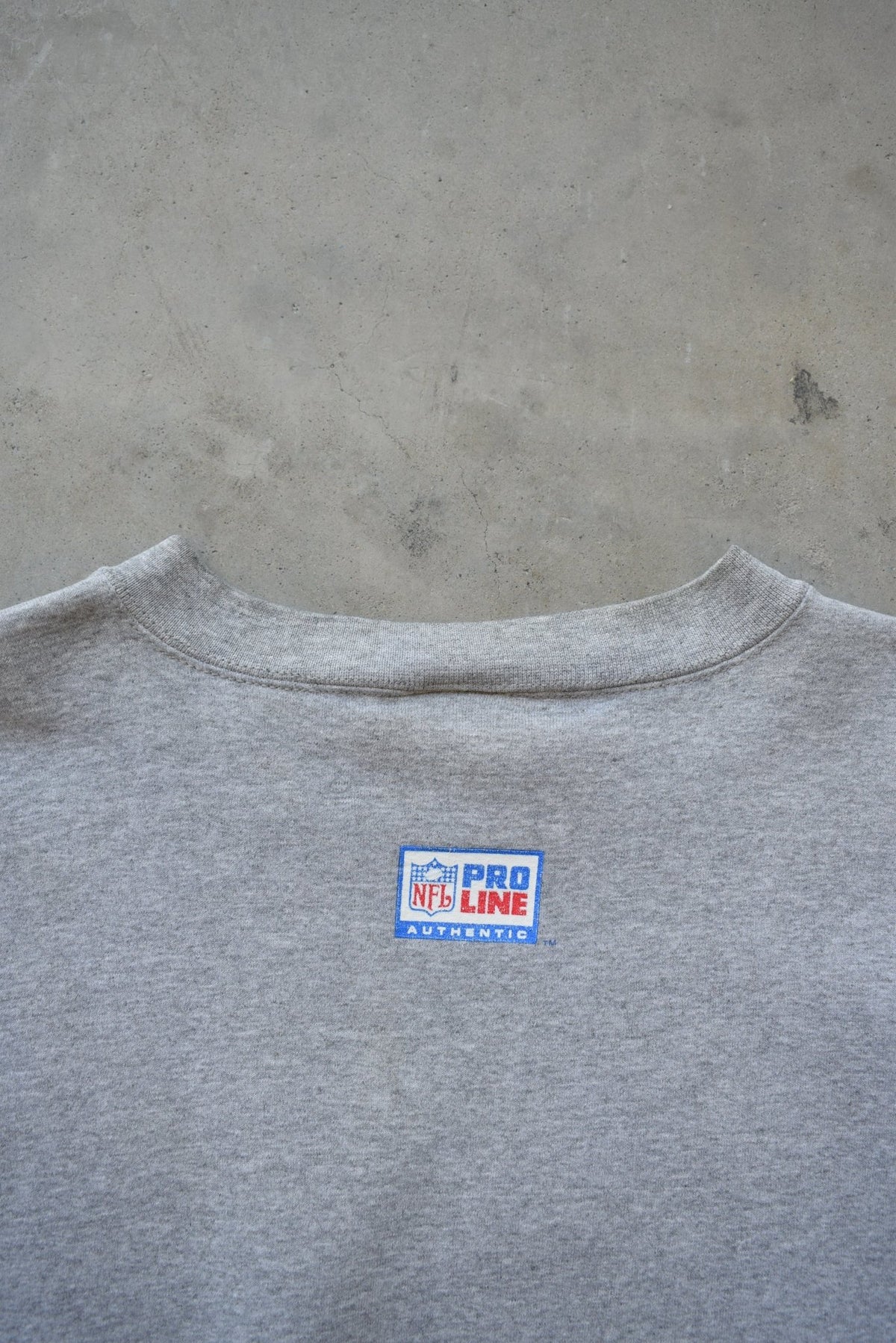 Nike x NFL Denver Broncos Grey Graphic Crewneck — 1990s (L) - Retrospective Store