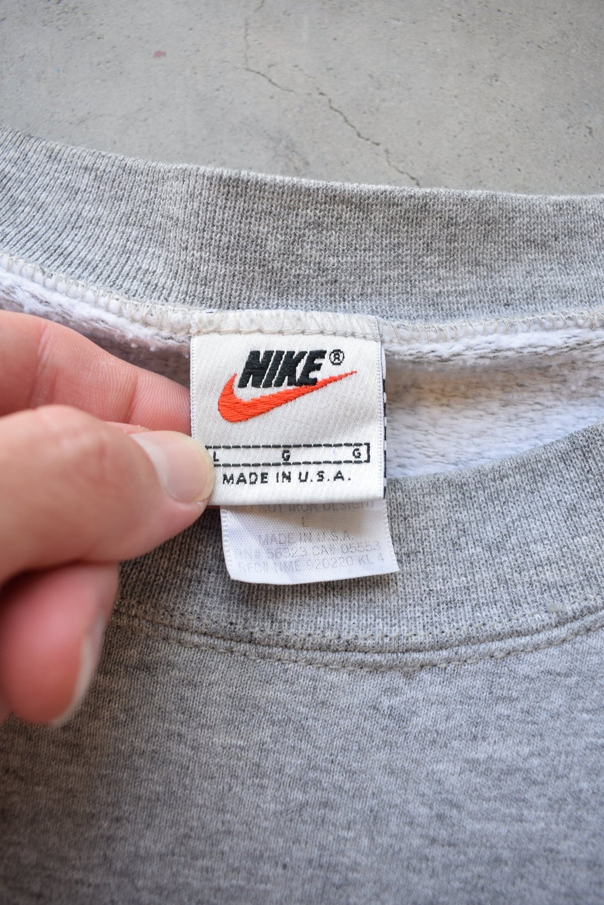 Nike x NFL Denver Broncos Grey Graphic Crewneck — 1990s (L) - Retrospective Store