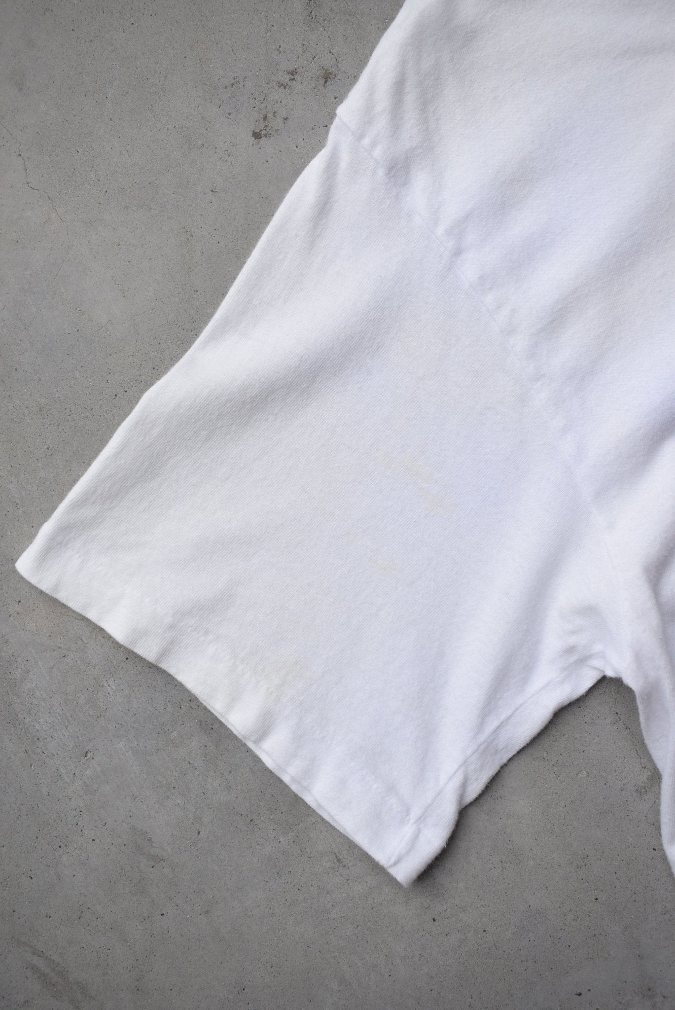 Nike x Oakland University Soccer Camp White Graphic Tee — 1994 (M) - Retrospective Store
