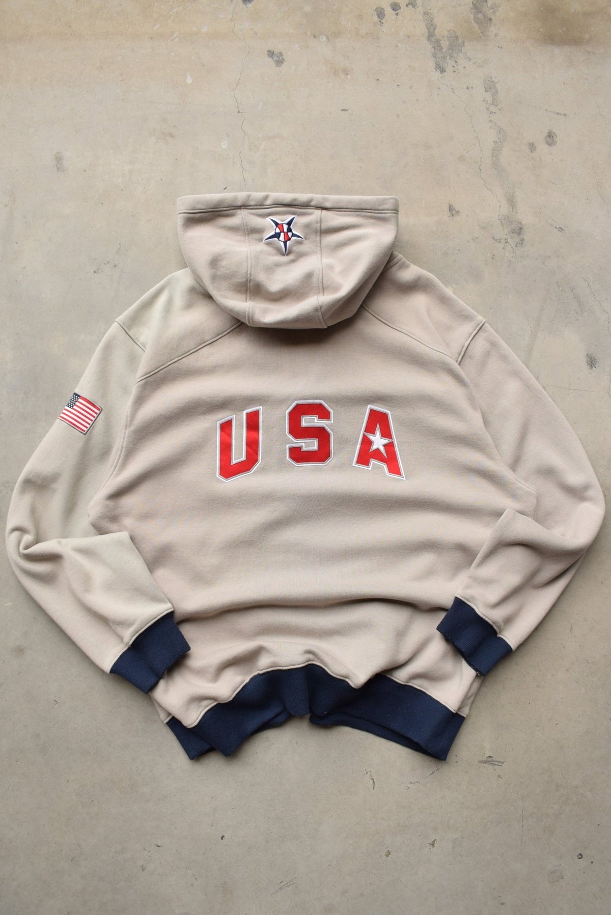 Nike x Team USA Stone-Grey Embroidered Quarter Zip Hoodie — 2000s (XXL) - Retrospective Store