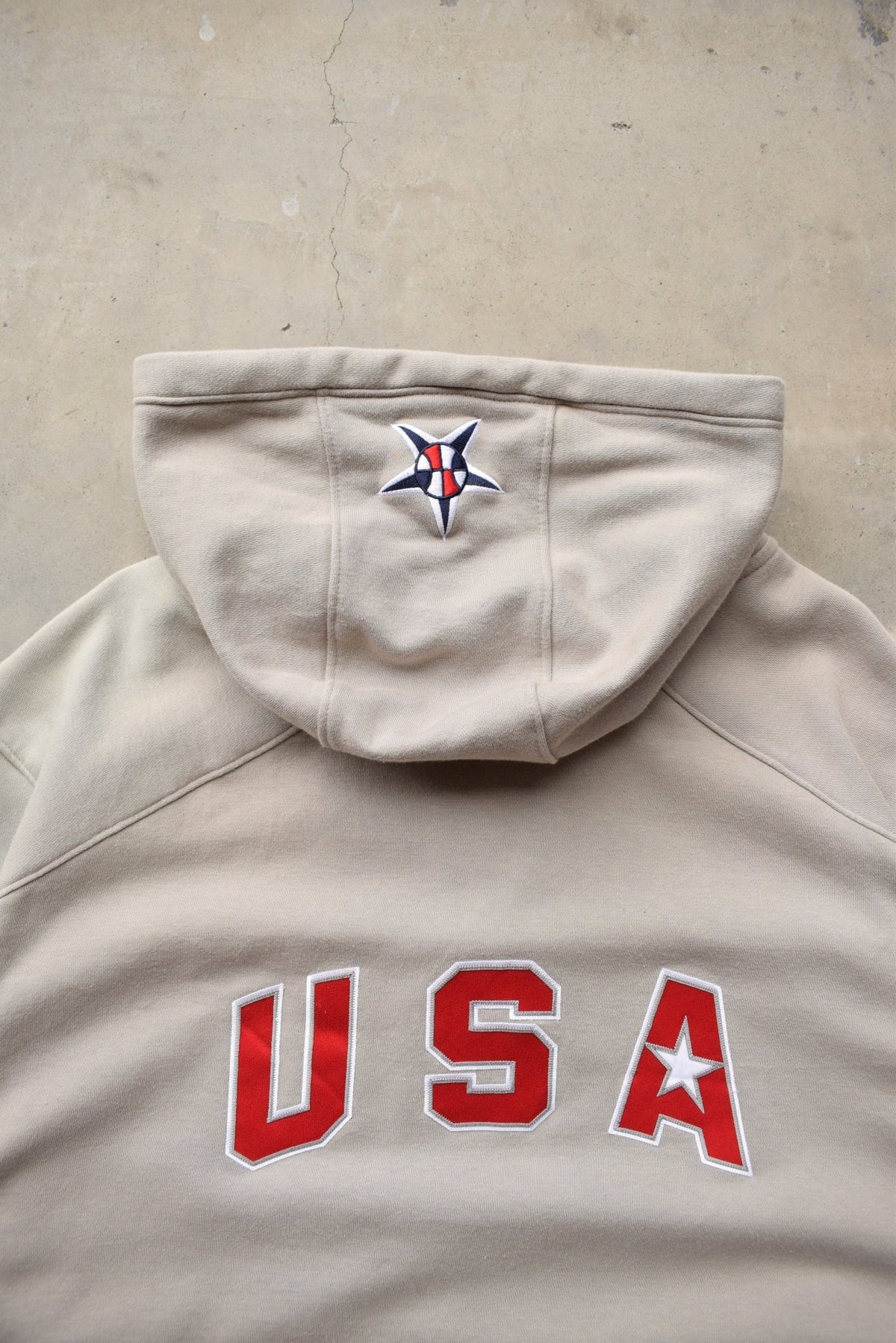 Nike x Team USA Stone-Grey Embroidered Quarter Zip Hoodie — 2000s (XXL) - Retrospective Store