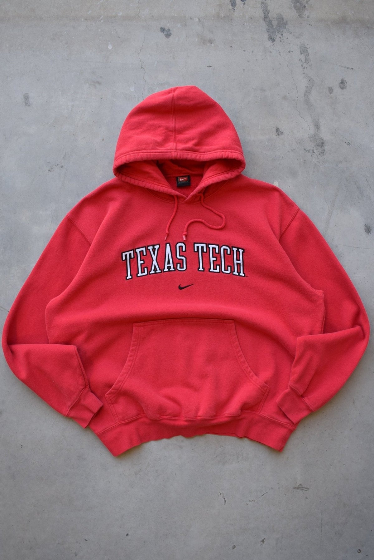 Nike x Texas Tech University Red Embroidered Spellout Hoodie — 2000s (XL) - Retrospective Store