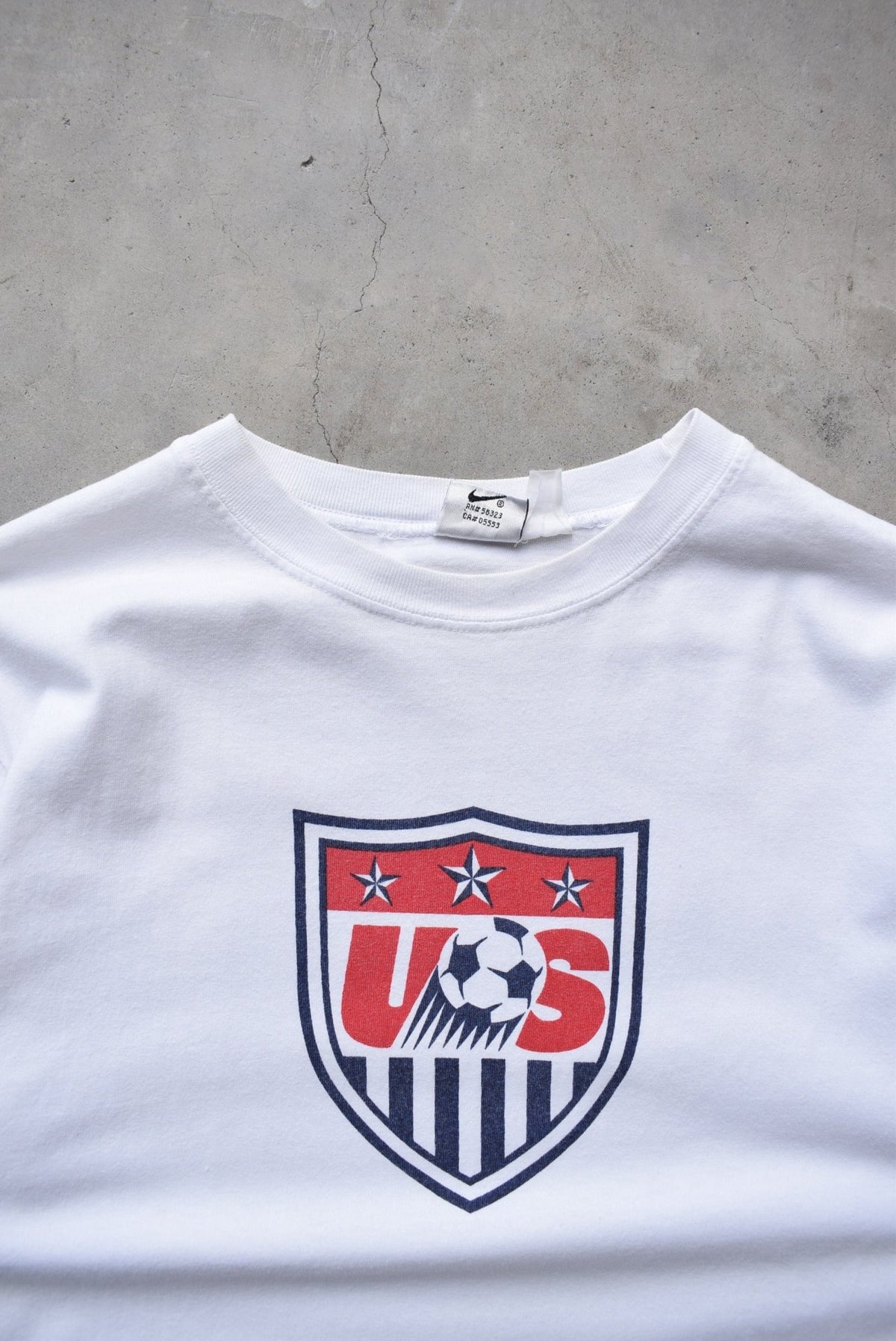 Nike x United States National Soccer Team White Graphic Tee — 1990s (M) - Retrospective Store