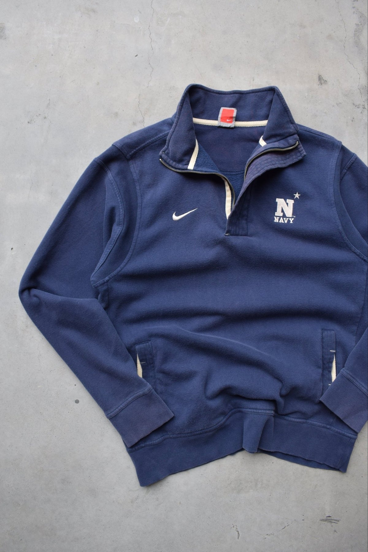 Nike x United States Navy Embroidered Quarter Zip — 2000s (M) - Retrospective Store