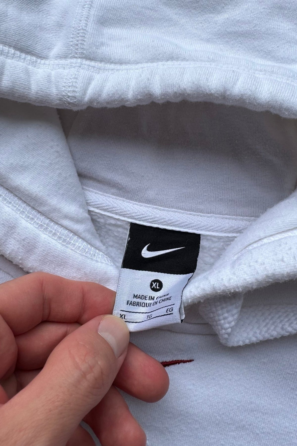 Nike x University of Alabama White & Burgundy Embroidered Hoodie — 2000s (XL) - Retrospective Store