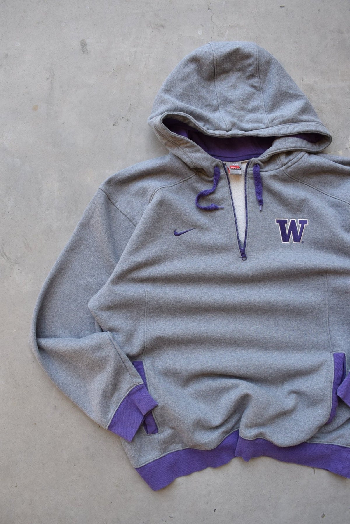 Nike x Washington State University Grey & Purple Embroidered Quarter Zip Hoodie — 2000s (XXL) - Retrospective Store