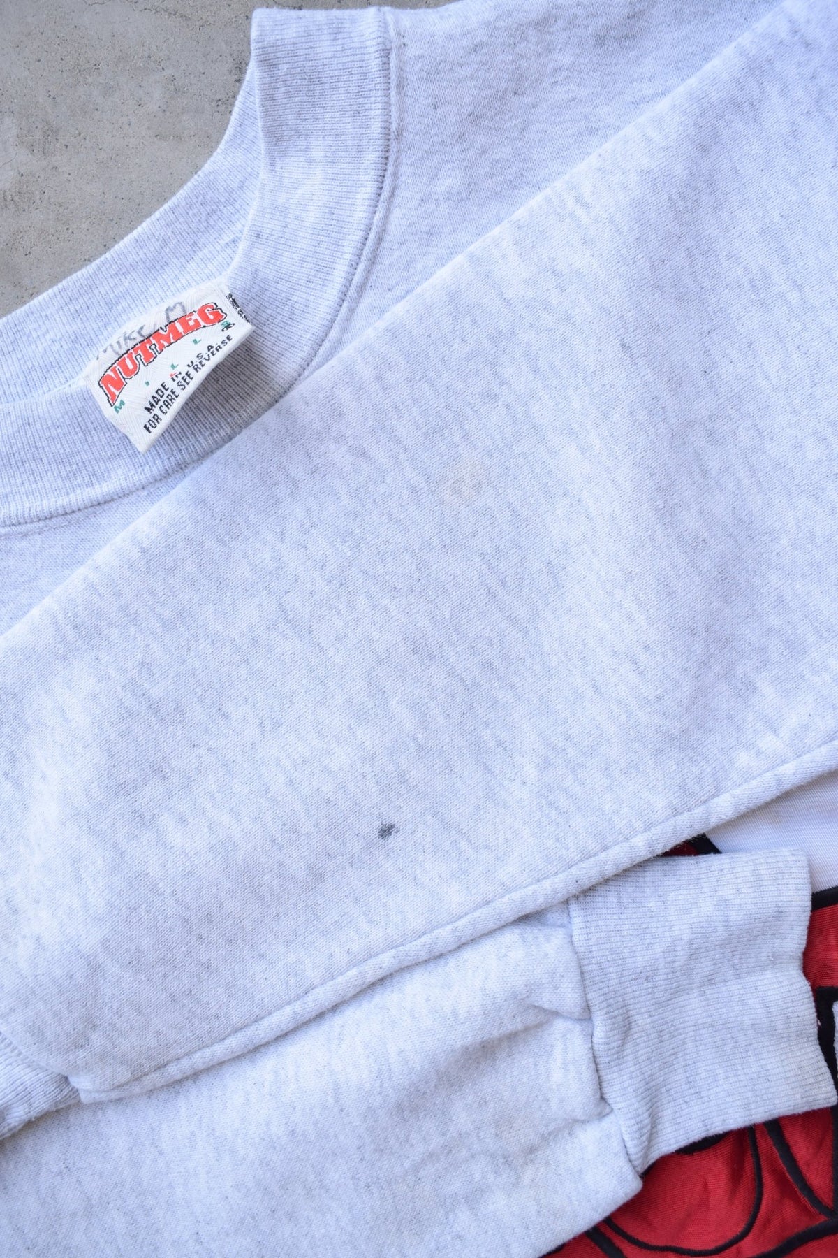Nutmeg x NBA Chicago Bulls Grey Embroidered Crewneck — 1990s (XS) - Retrospective Store