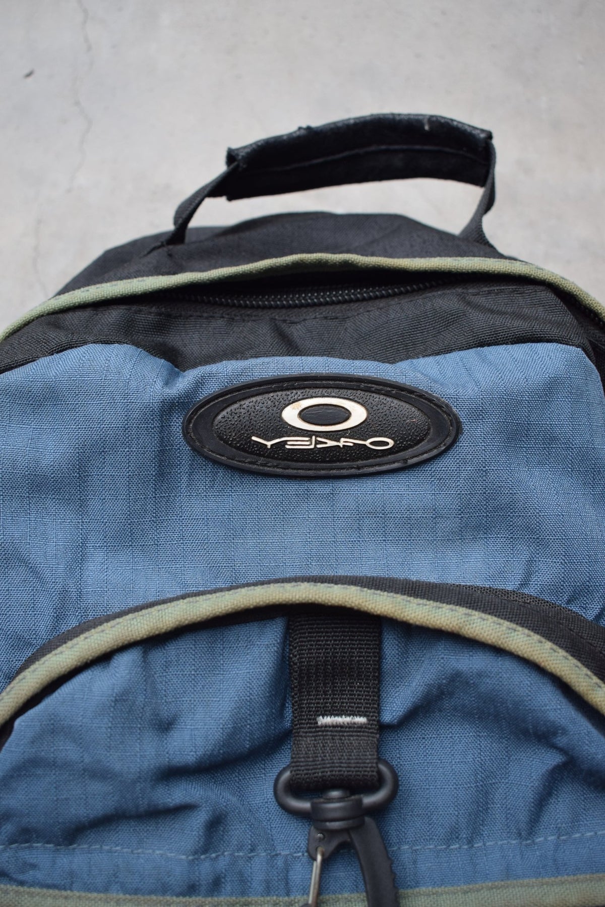 Oakley Blue & Black Utility Backpack — 2000s - Retrospective Store