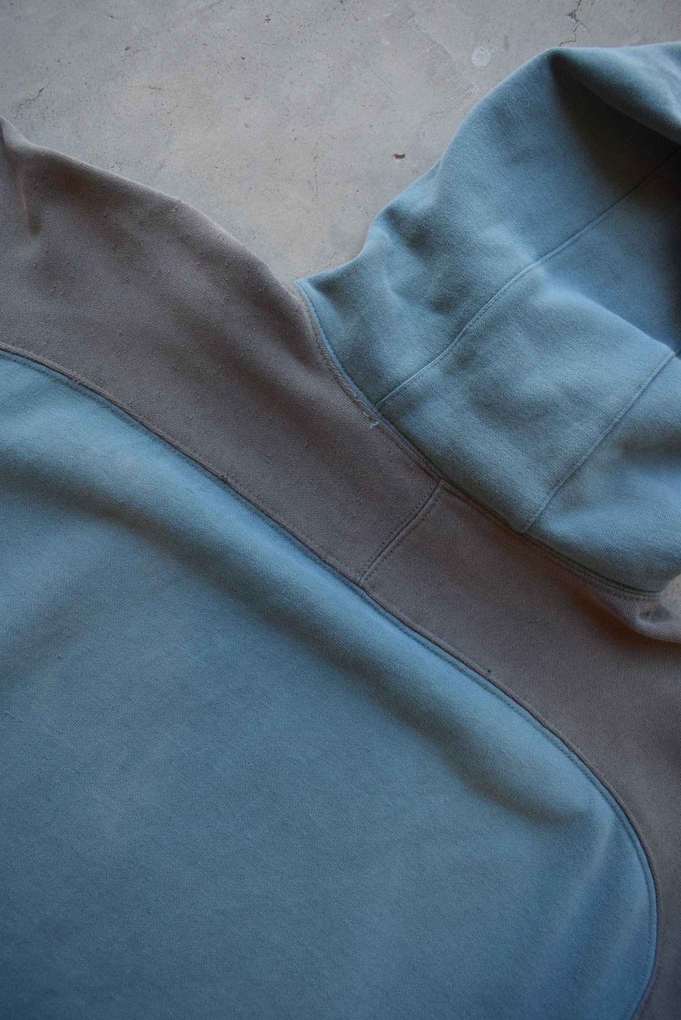 Oakley Blue & Grey Embroidered Spellout Hoodie — 2000s (M) - Retrospective Store