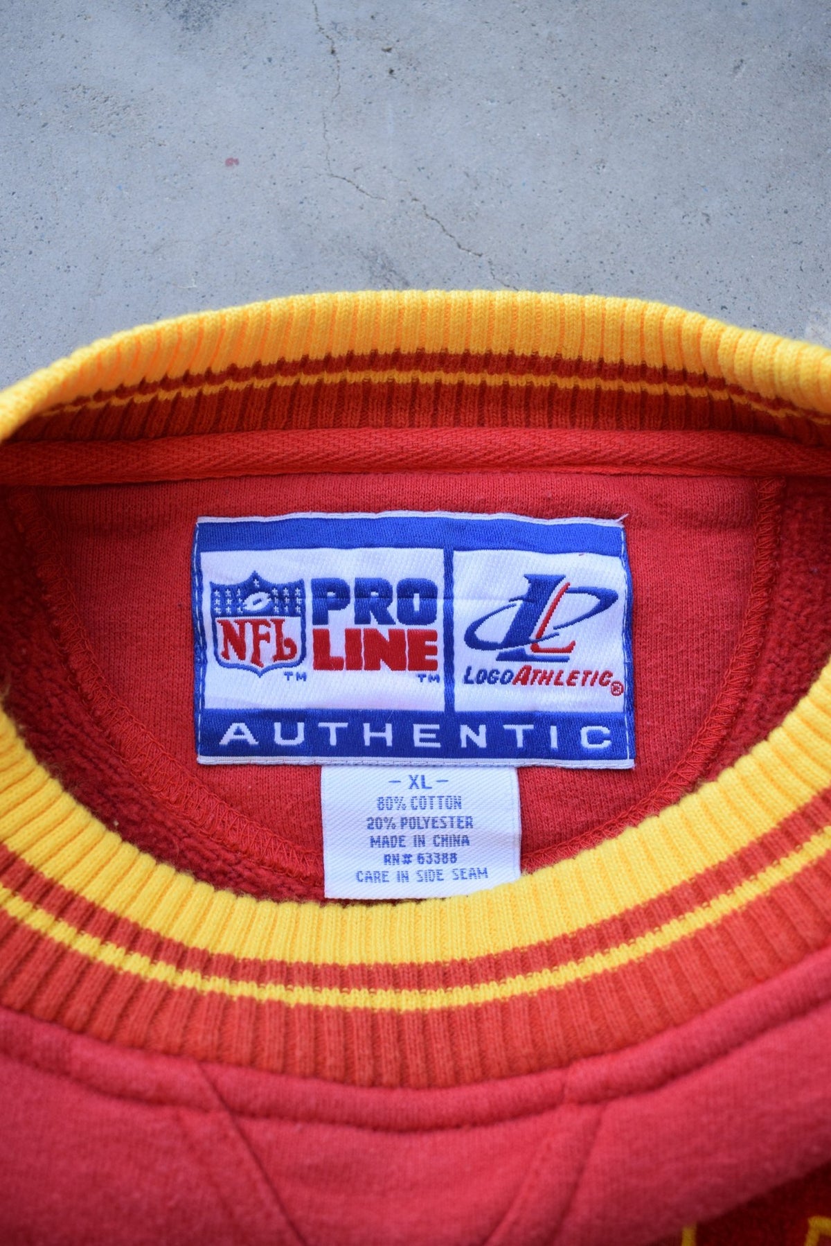 Pro-Line NFL Kansas City Chiefs Red Embroidered Crewneck — 1990s (XL) - Retrospective Store