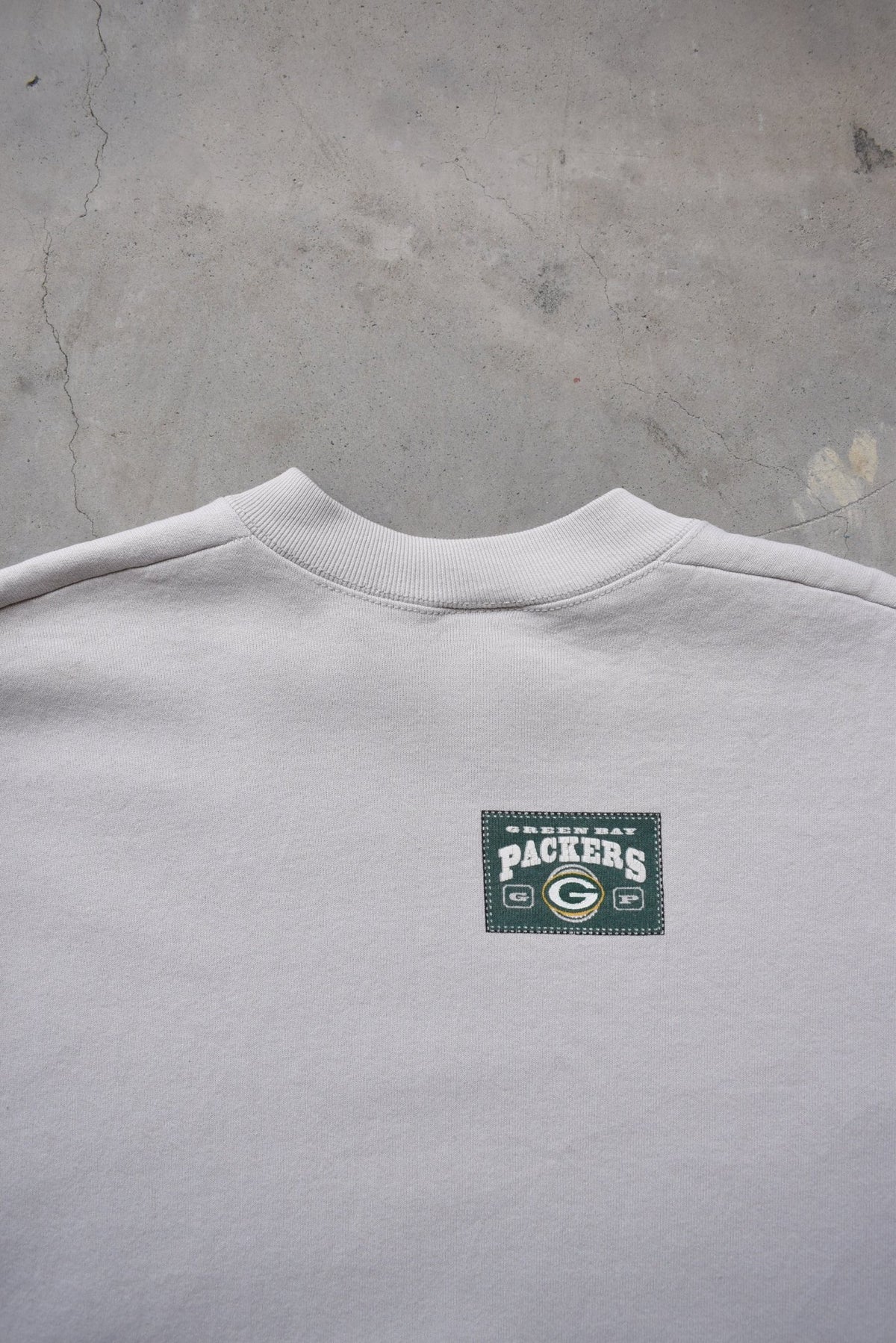 Pro-Player x NFL Green Bay Packers Cream Crewneck — 1997 (M/L) - Retrospective Store
