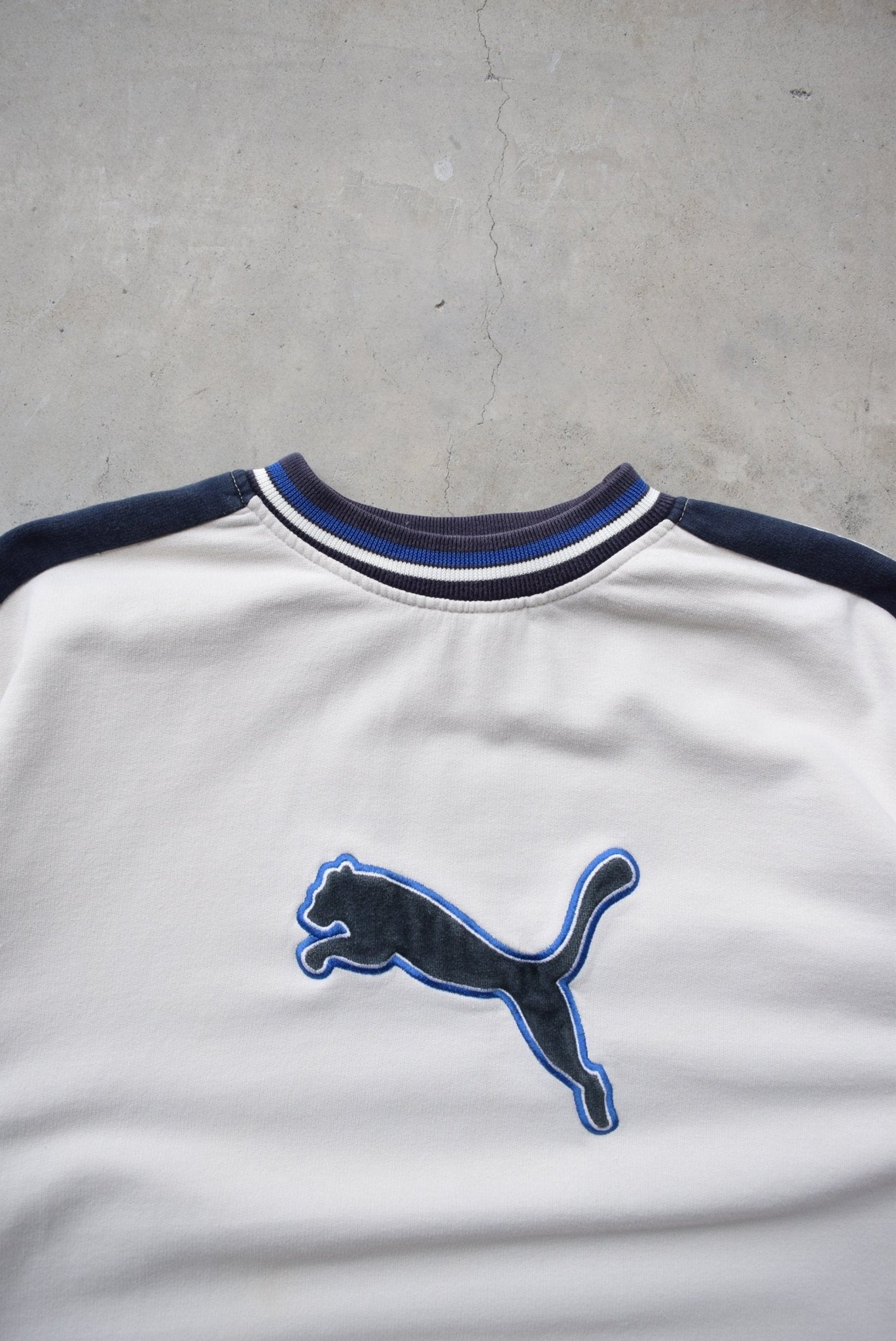 Puma Cream & Navy Embroidered Logo Crewneck — 1990s (XL) - Retrospective Store
