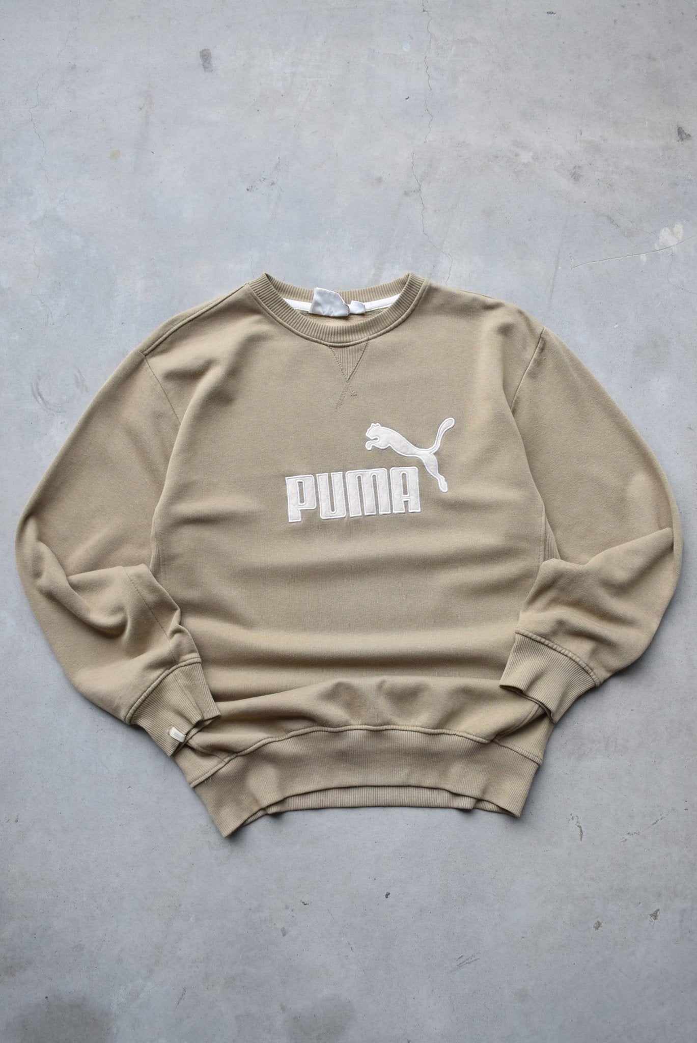 Puma Tan Embroidered Spellout Crewneck — 2000s (L) - Retrospective Store