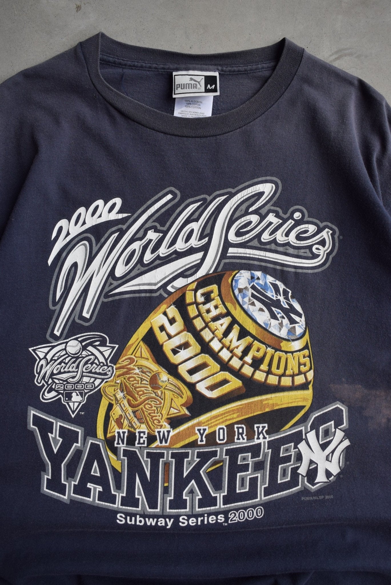 Puma x MLB New York Yankees Champions Navy Graphic Tee — 2000 (L) - Retrospective Store