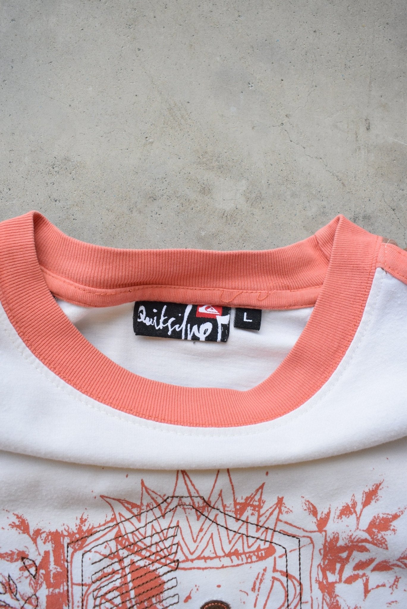 Quiksilver Brown & White Embroidered Long Sleeve Spellout Tee — 2000s (L) - Retrospective Store