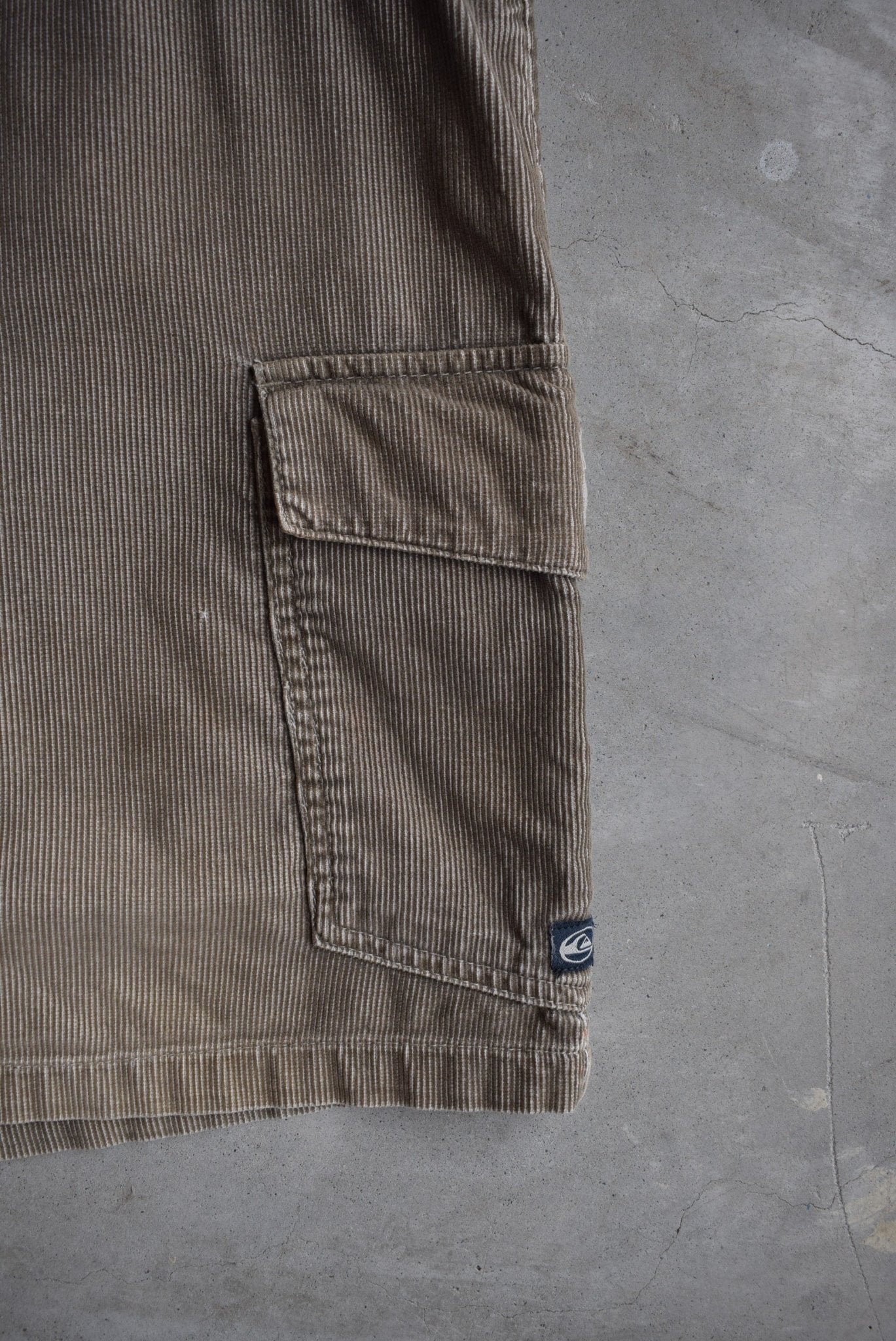 Quiksilver Corduroy Shorts — 2000s (34) - Retrospective Store