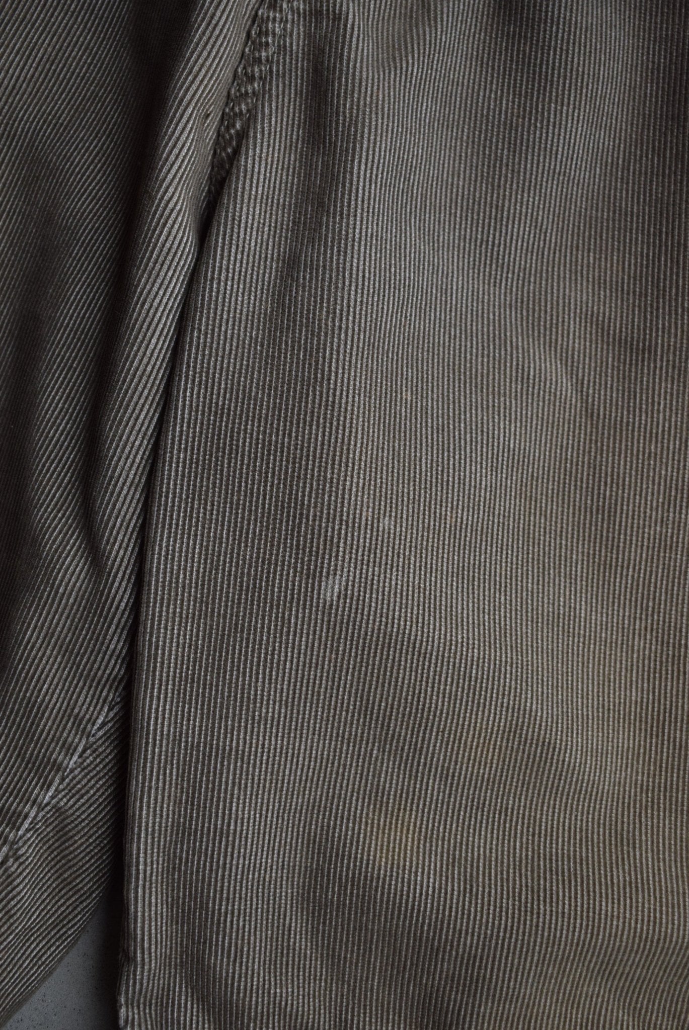 Quiksilver Corduroy Shorts — 2000s (34) - Retrospective Store