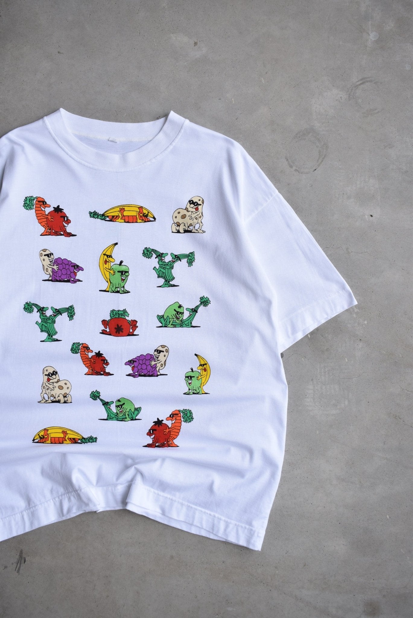 R-Rated Fruit White Graphic Tee — 2000s (L) - Retrospective Store