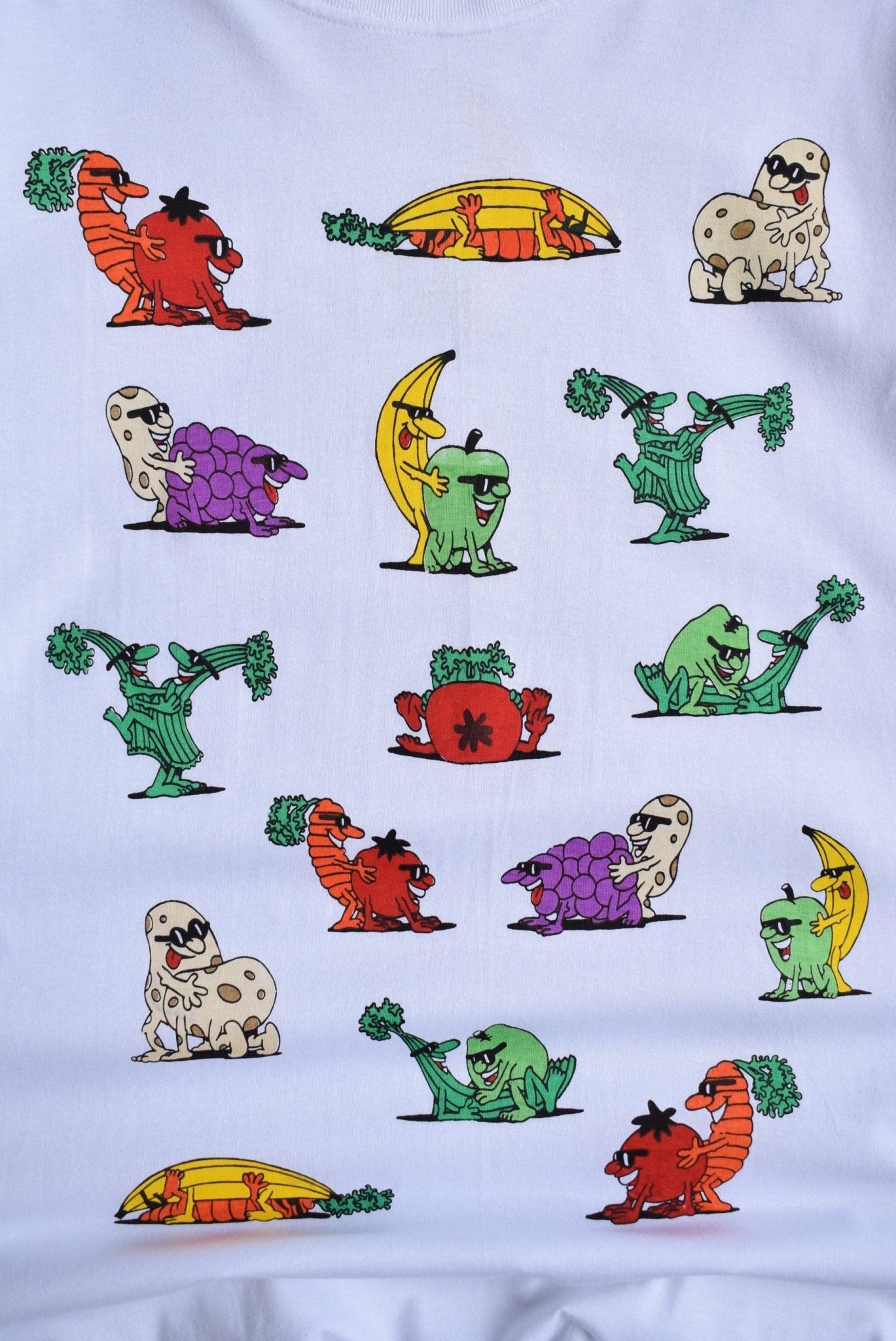 R-Rated Fruit White Graphic Tee — 2000s (L) - Retrospective Store