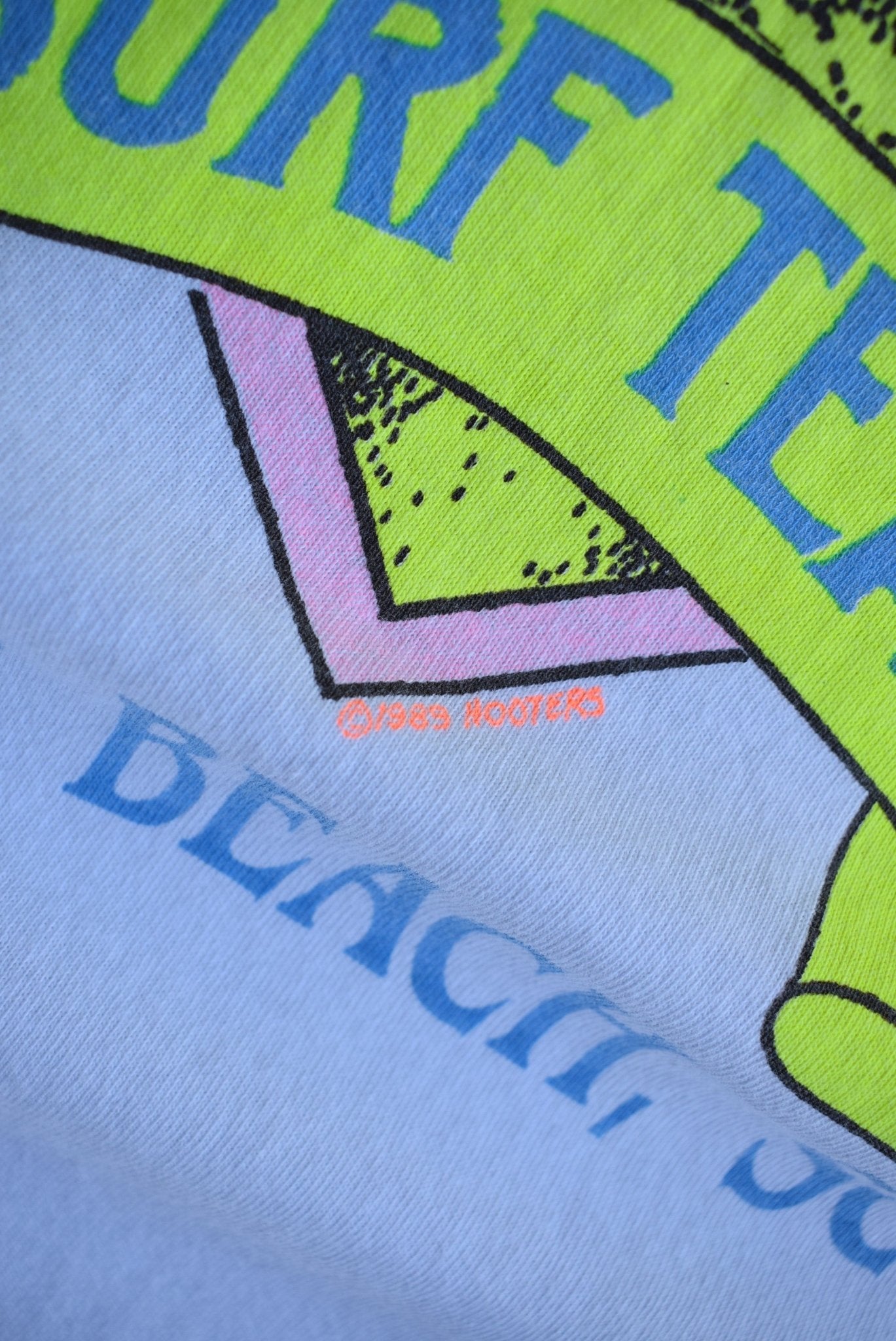 *Rare* Vintage 1989 Hooters Surf Team Tee (M) - Retrospective Store