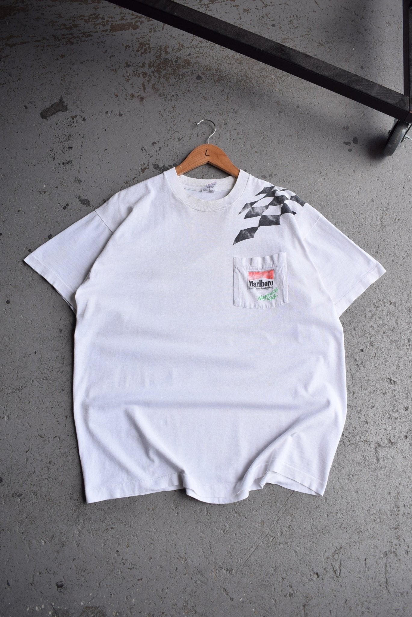 *Rare* Vintage 1994 Marlboro World Championship Team Racing Tee (XL) - Retrospective Store