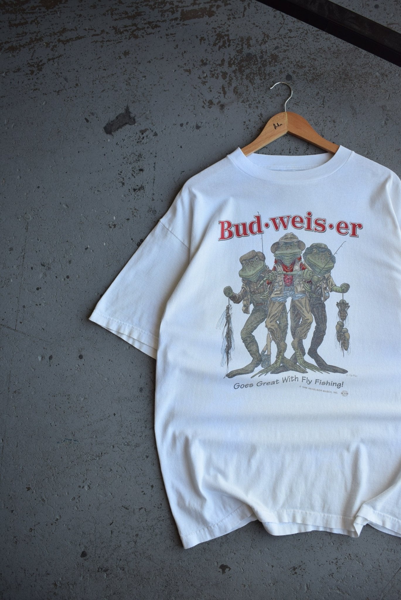 *Rare* Vintage 1996 Budweiser Fly Fishing Tee (L/XL) - Retrospective Store