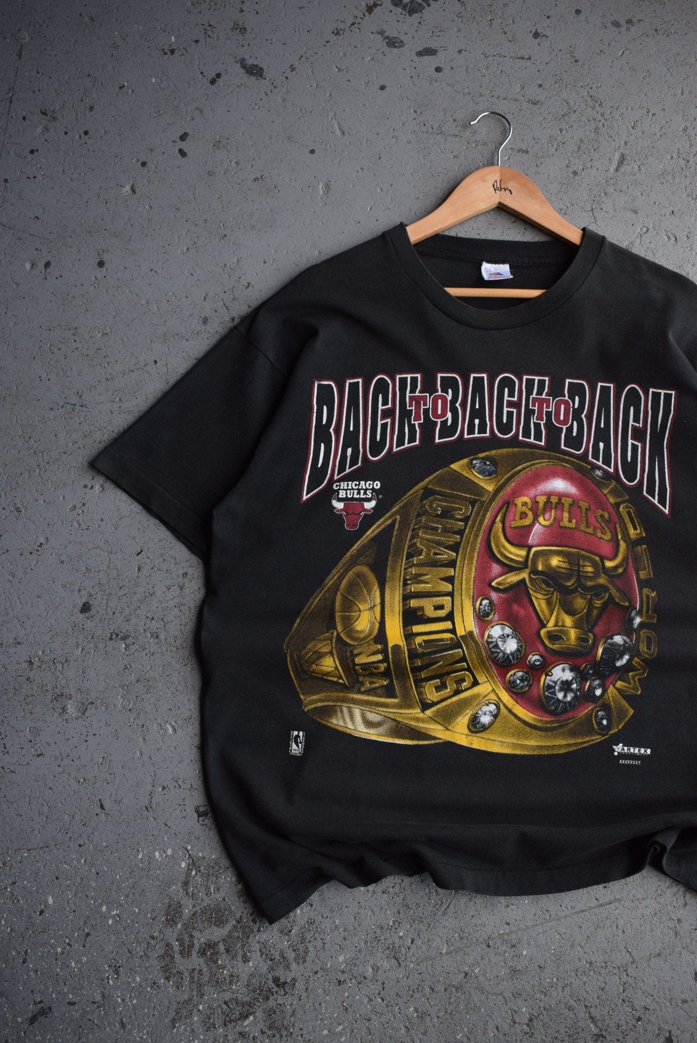 *Rare* Vintage 90s NBA Chicago Bulls 3 - Peat Championship Ring Tee (XL) - Retrospective Store