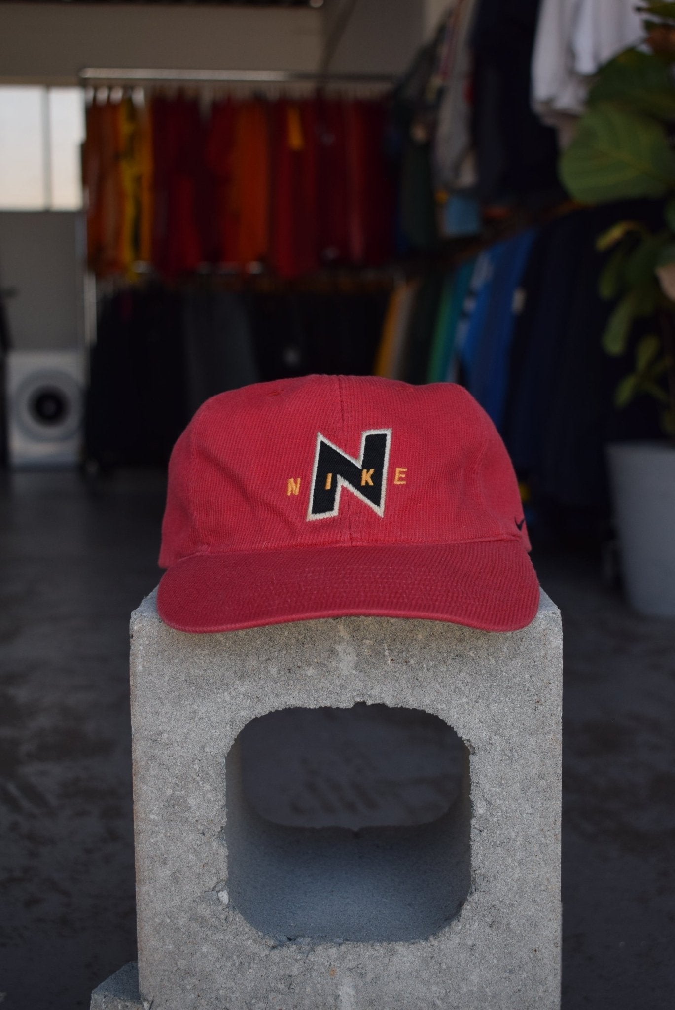 *Rare* Vintage 90s Nike Embroidered Corduroy Hat - Retrospective Store