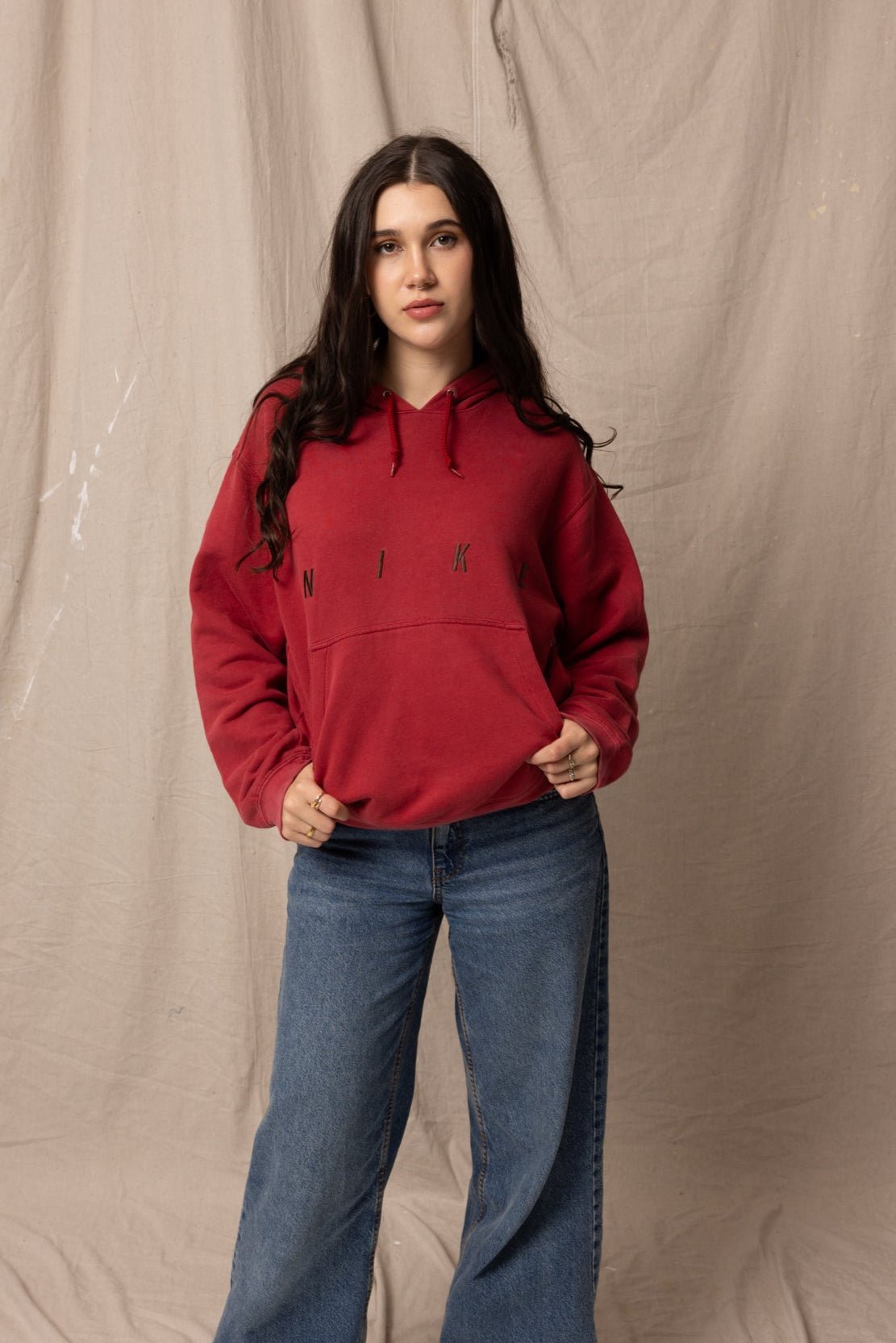 *Rare* Vintage 90s Nike Embroidered Spellout Hoodie (M) - Retrospective Store