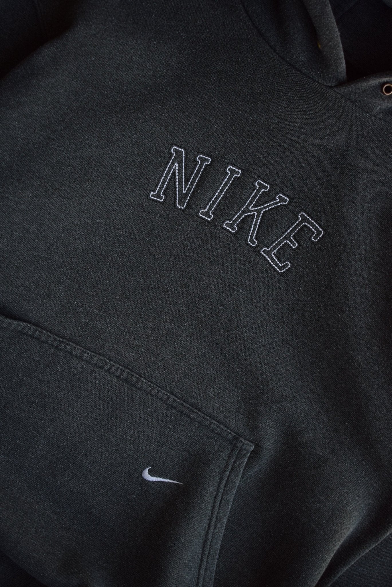 *Rare* Vintage 90s Nike Embroidered Spellout Hoodie (S/M) - Retrospective Store