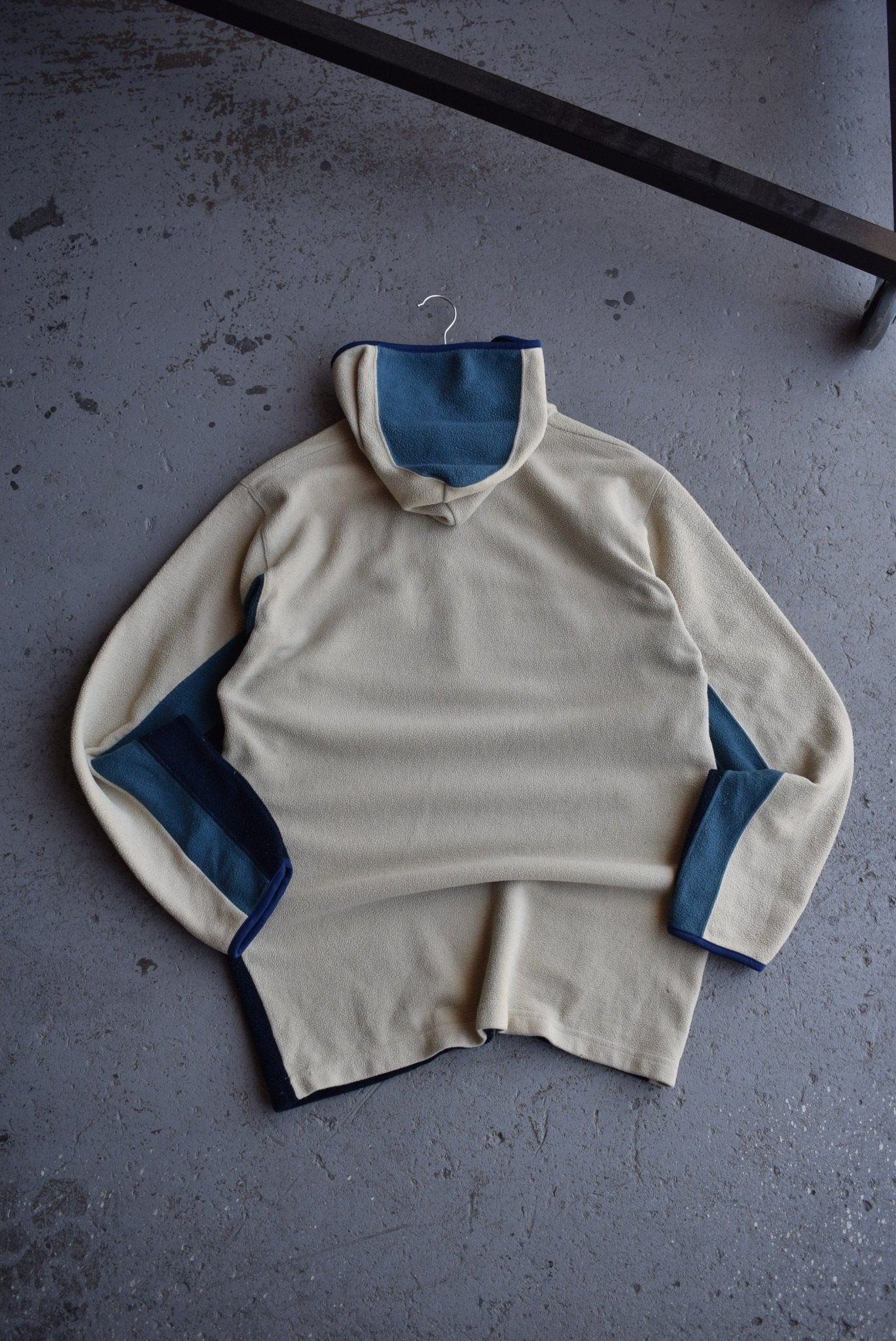*Rare* Vintage 90s Nike Spellout Embroidered Fleece Hoodie (L) - Retrospective Store