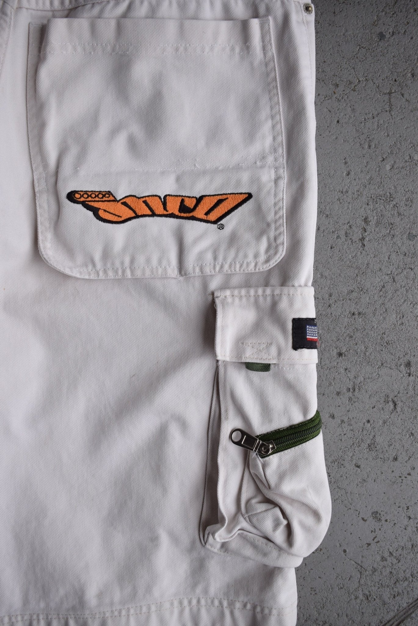 *Rare* Vintage JNCO Embroidered Cargo Shorts (36) - Retrospective Store