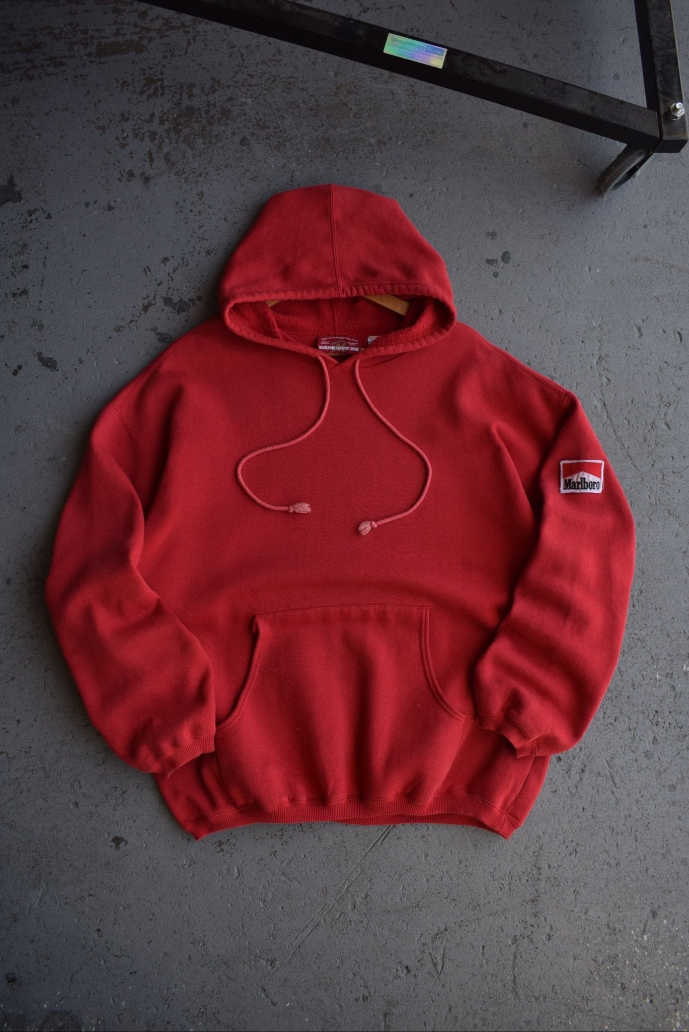 *Rare* Vintage Marlboro Classic Logo Embroidered Hoodie (L) - Retrospective Store