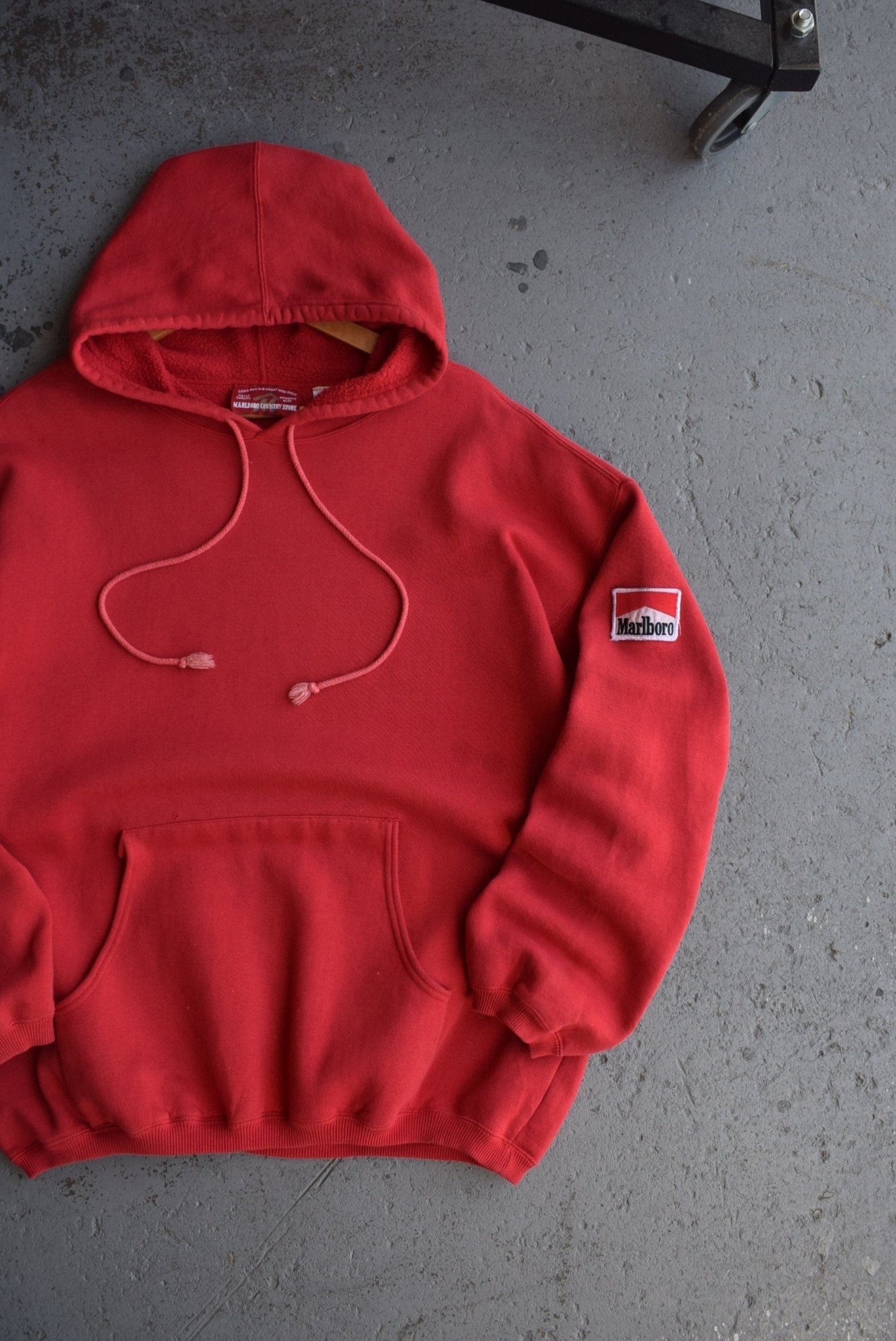 *Rare* Vintage Marlboro Classic Logo Embroidered Hoodie (L) - Retrospective Store