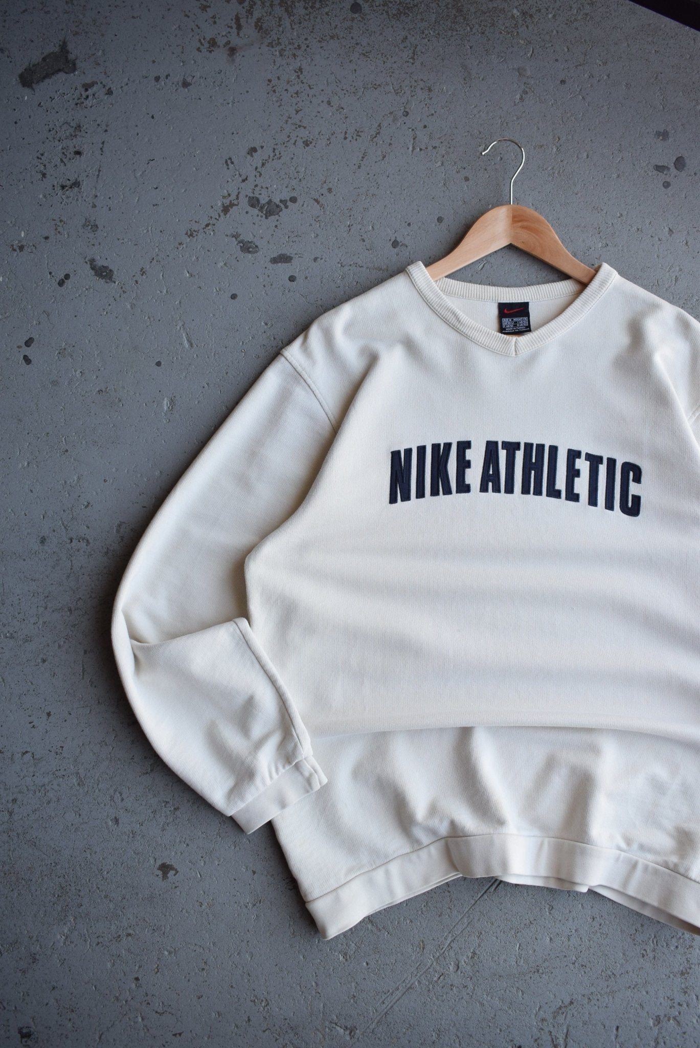 *Rare* Vintage Nike Athletic Spellout Embroidered Crewneck (M/L) - Retrospective Store