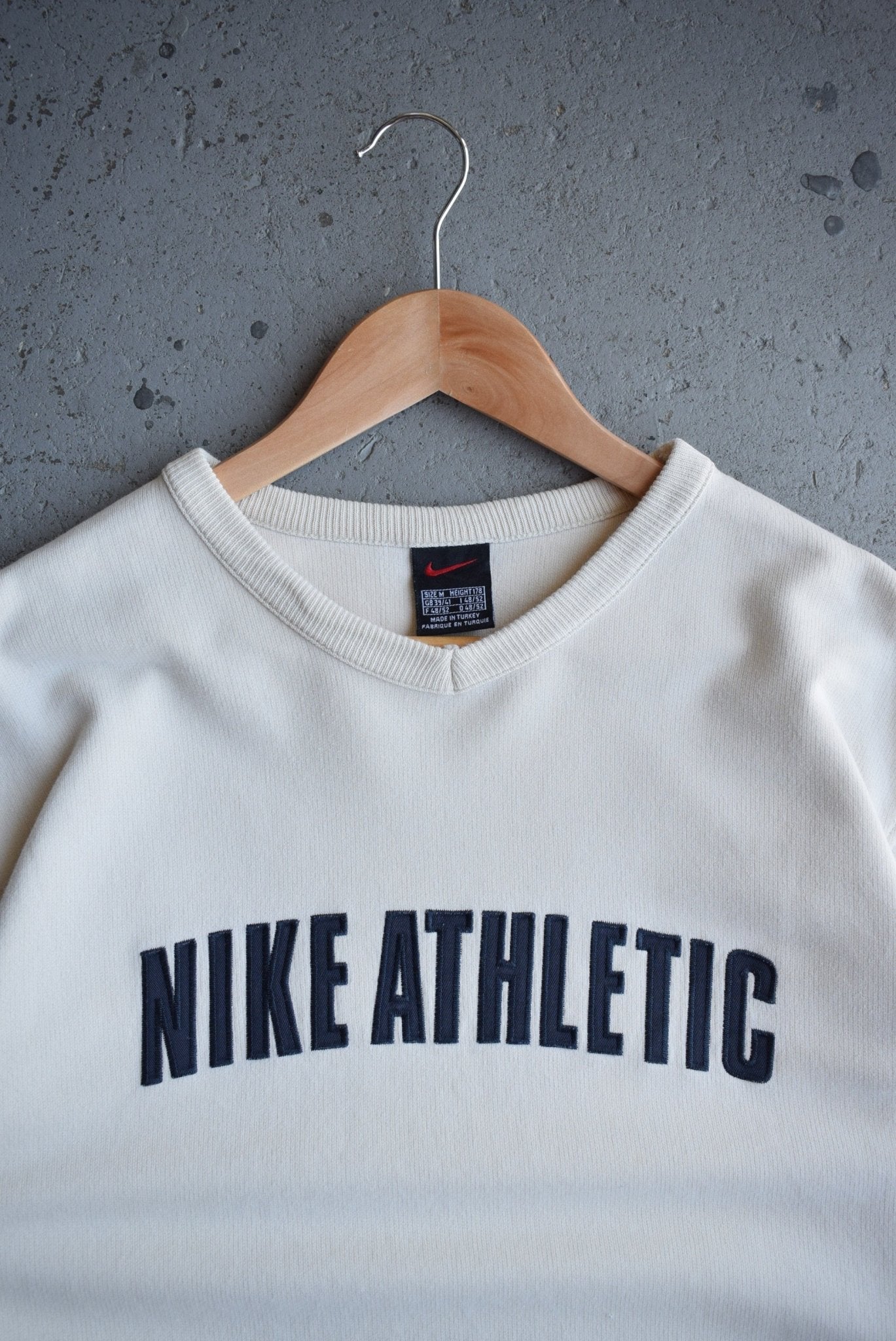*Rare* Vintage Nike Athletic Spellout Embroidered Crewneck (M/L) - Retrospective Store