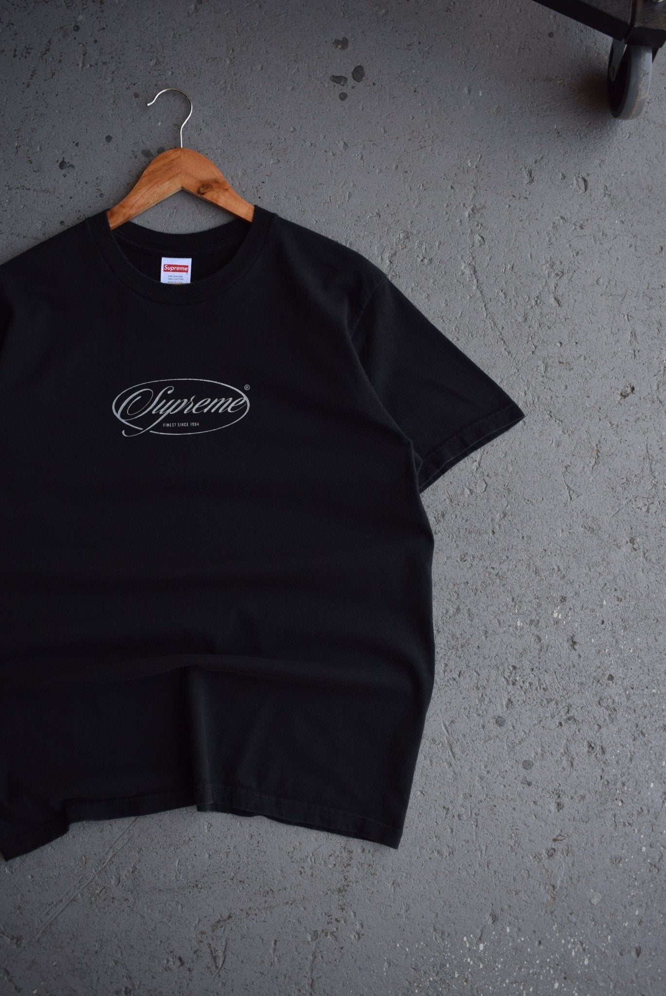 *Rare* Vintage Supreme Spellout Tee (M) - Retrospective Store