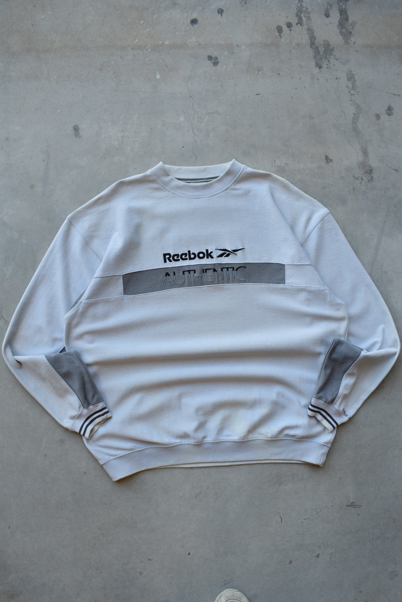 Reebok Grey Embroidered Spellout Crewneck — 1990s (XXL) - Retrospective Store