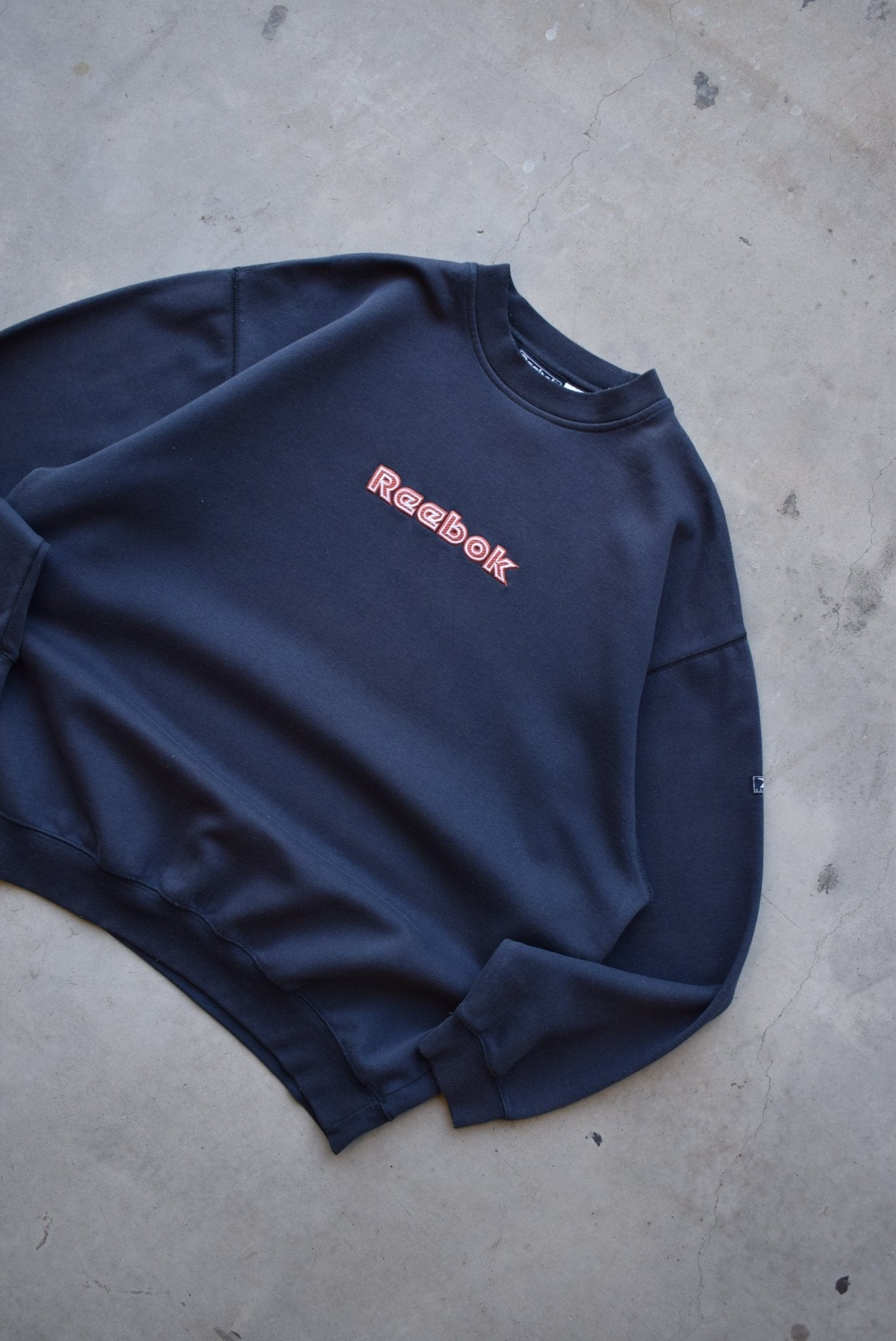 Reebok Navy Embroidered Spellout Crewneck — 1990s (XL) - Retrospective Store