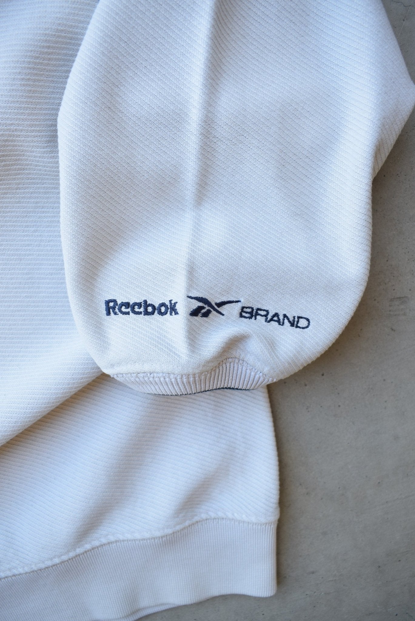 Reebok White Embroidered Spellout Quarter Zip — 1990s (L) - Retrospective Store