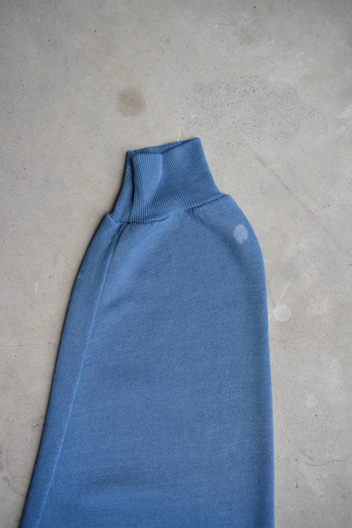 Russell Athletic Blue Crewneck — 1990s (M) - Retrospective Store